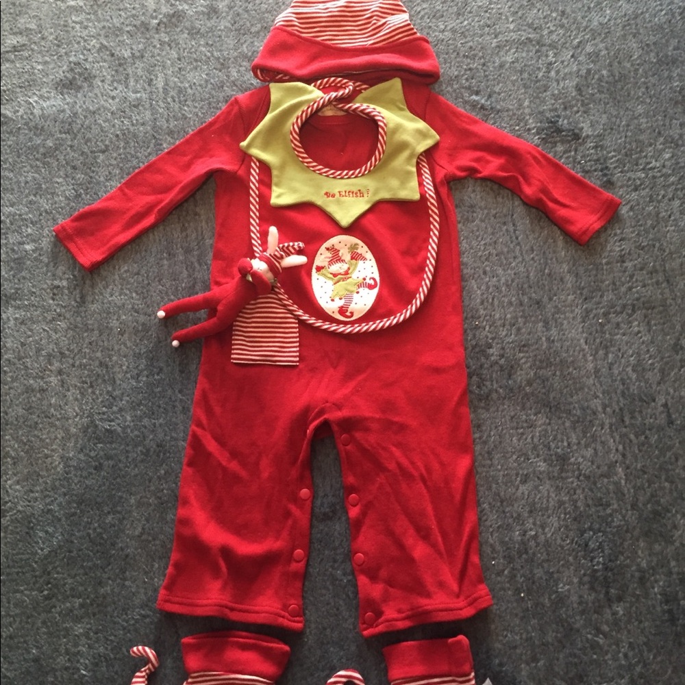 Baby elf outfit
